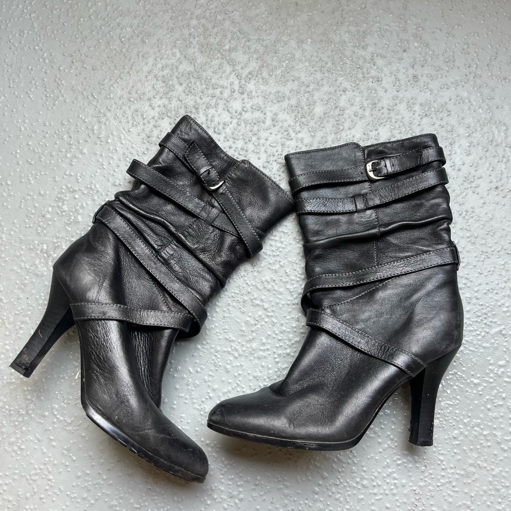 Softt Black Leather Ankle‎ Boots Buckle Detail Heeled Booties Size 7.5